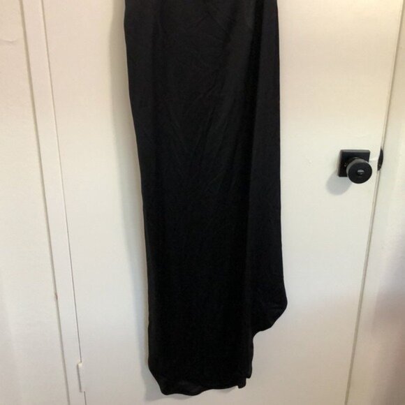 new NONchalant Label Dinah One Shoulder Dress in Black maxi satin slit gown - Picture 7 of 8
